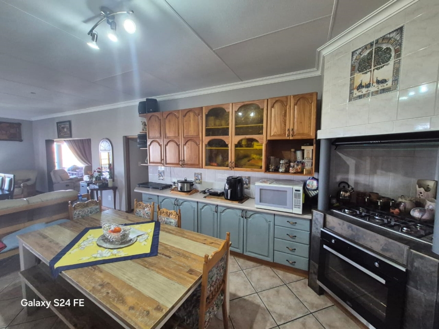 5 Bedroom Property for Sale in Cashan North West